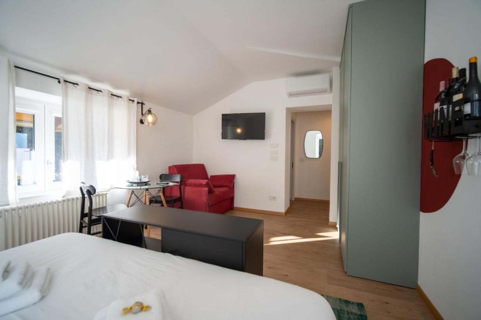 Guesthouse Diwine Merano Eksteriør bilde A room at the hotel